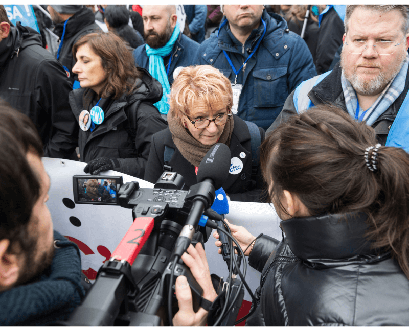 Reculer le départ de l’âge, c’est sauver le système des retraites : faux